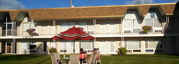 Inland House (This Ole House Motor Inn, Conway Inn) - Web Listing (newer photo)